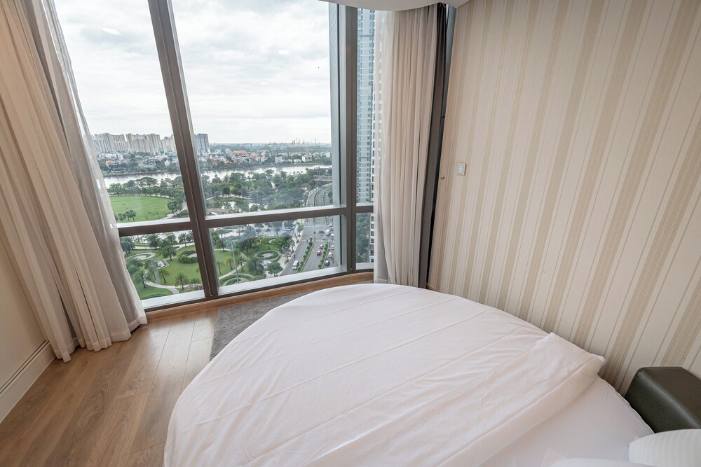 Landmark 81 & Vinhomes - ZEN Saigon Citypoint.