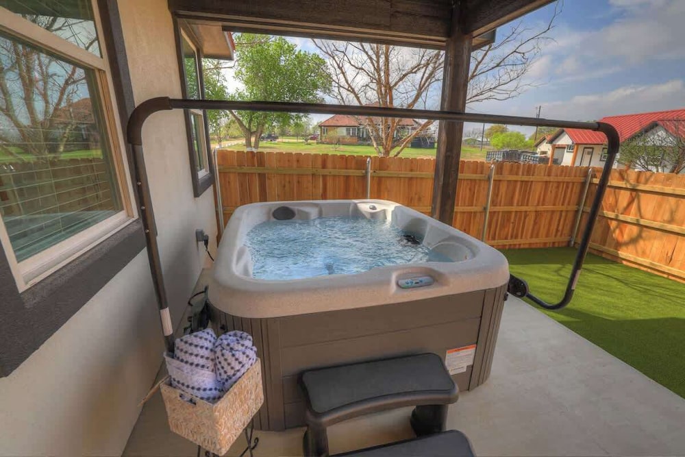 Cozy Casita With Hot Tub Six Minutes From Main Street