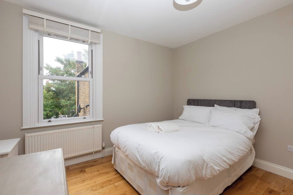Beautiful 3BD Garden Flat - Tooting!
