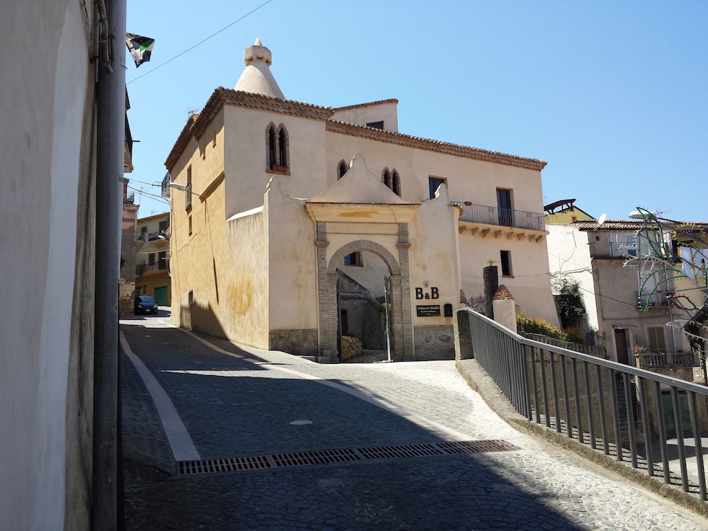 Palazzo Madeo - Residenza d'Epoca