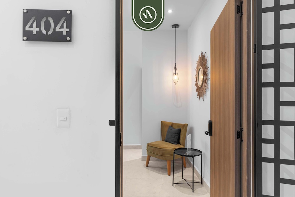 Brand New 1 BR Condo Right Next to the Malecon