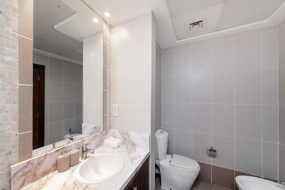 apartment executive tower