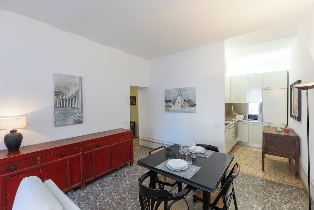 Angelico Apartment