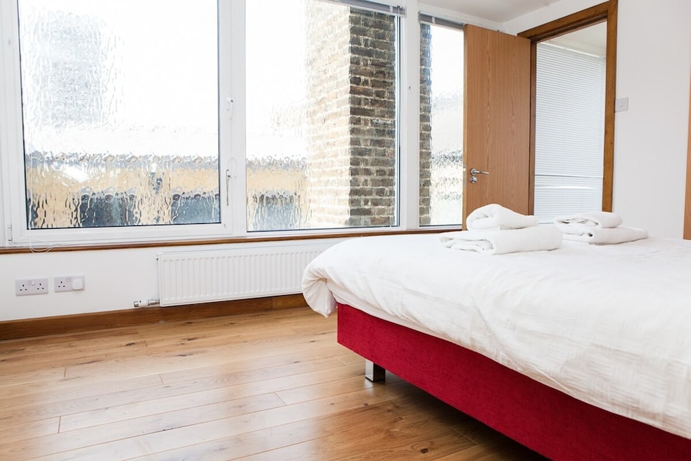 4 Bedroom Flat near London Eye
