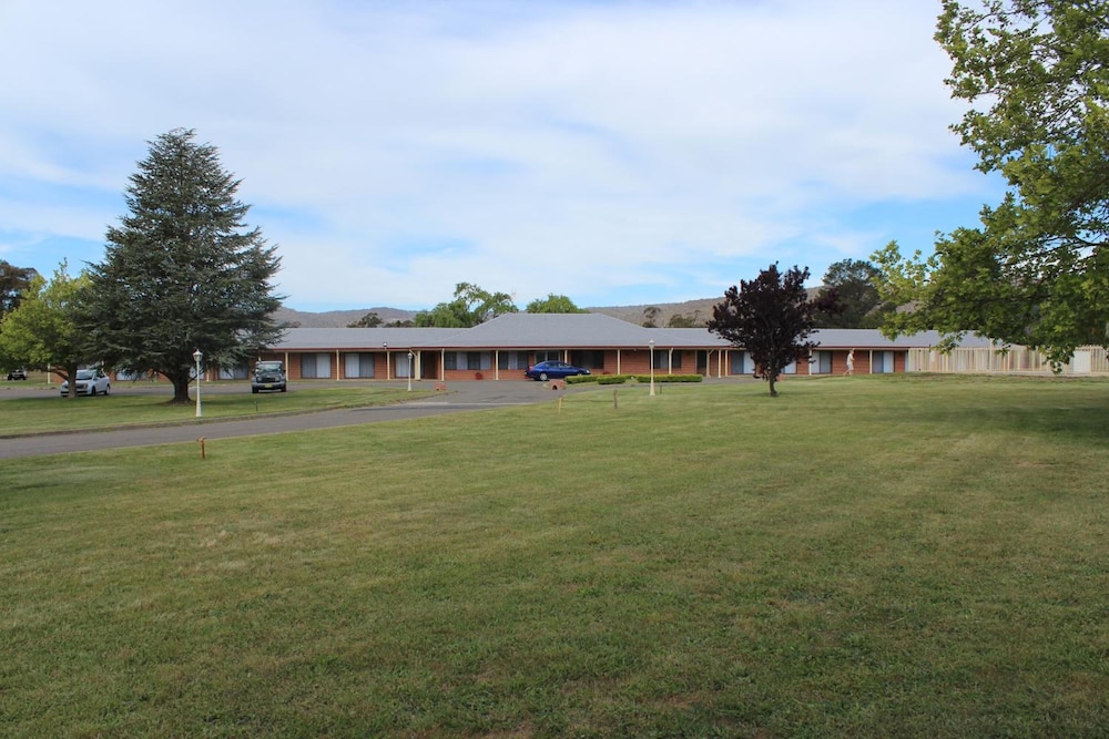 Bushmans Motor Inn