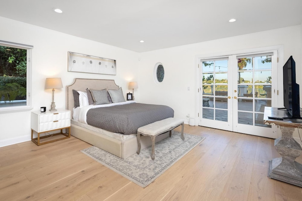 Stradella Spanish - Contemporary Mediterranean Estate w/ Resort-style Yard