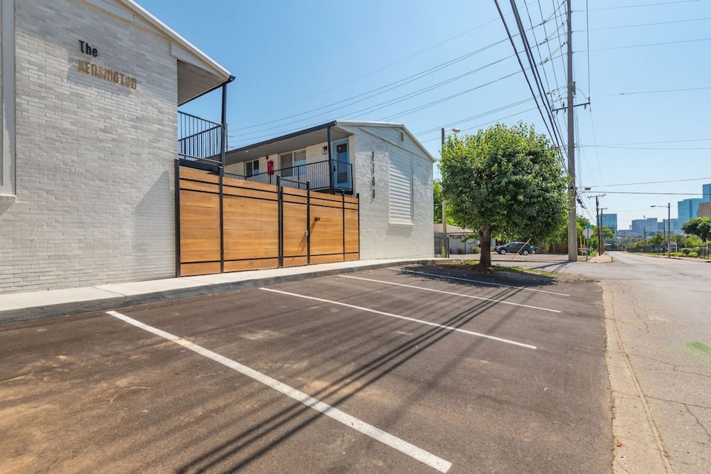 Modern Comforts Near Nashville 2 Bedroom Apts