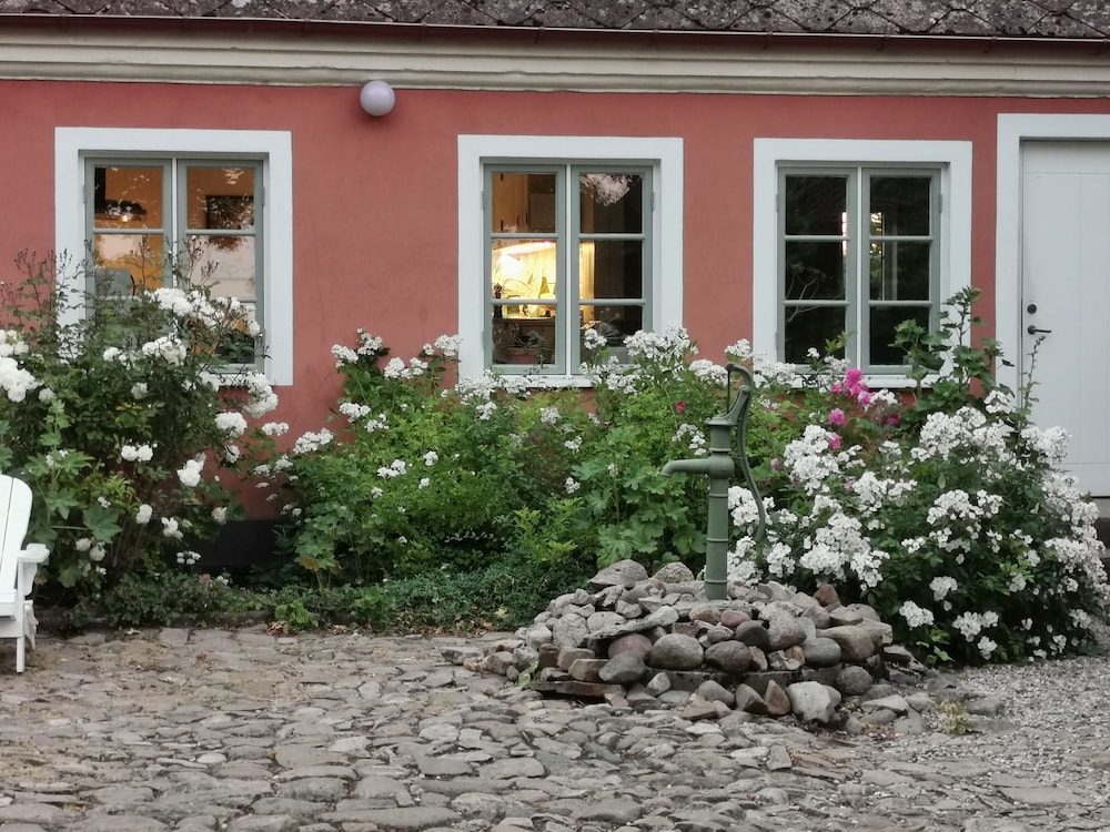 Östangård Bed & Breakfast