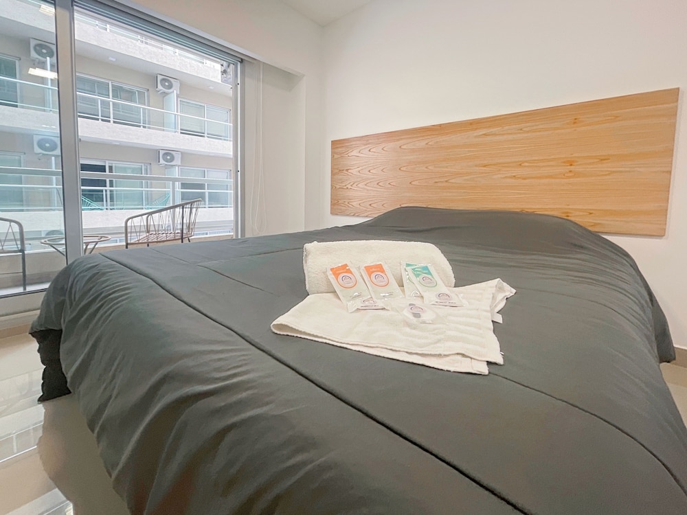 Ayres Suites Moreno
