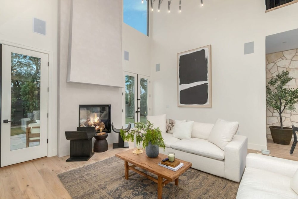 Stonewood Luxe Estate 5 Showers Heated Pool GYM