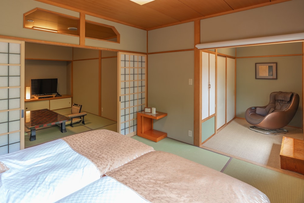 Narashino no sato Gyokusui -6 years or older-
