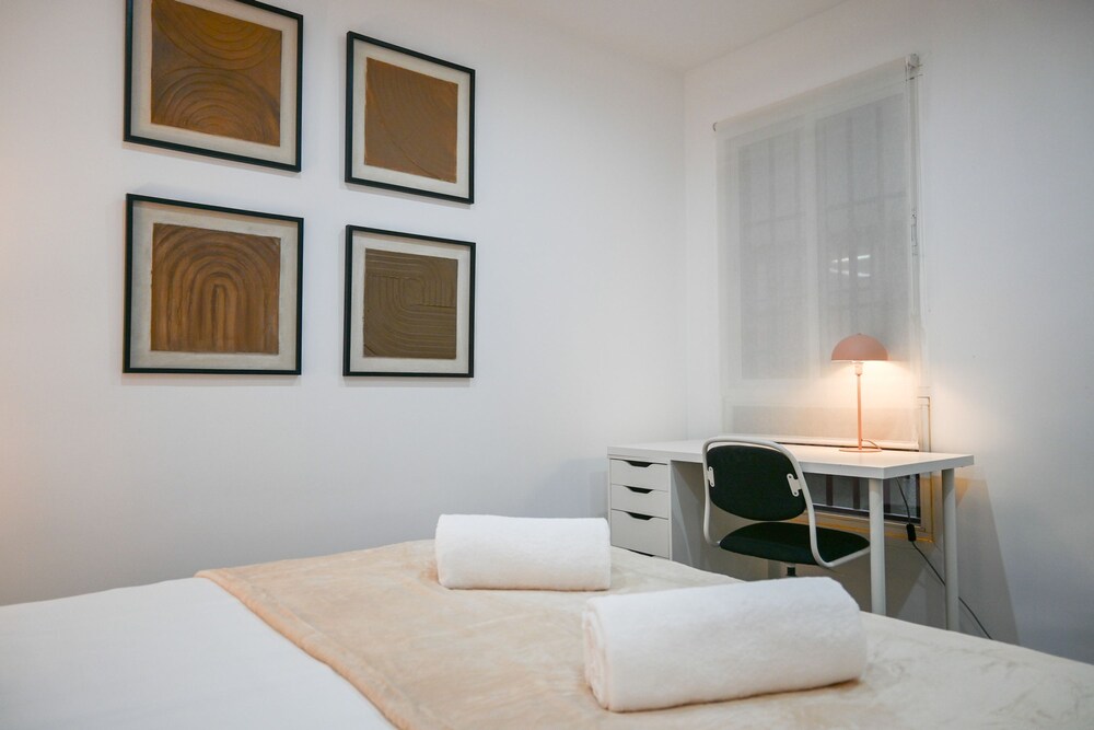 M Sen1692 Amplio Apartamento con Balc n en Calle