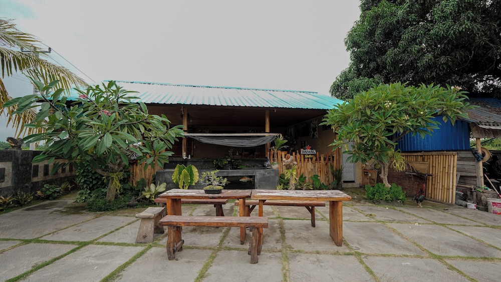 Mona Bali Guest House