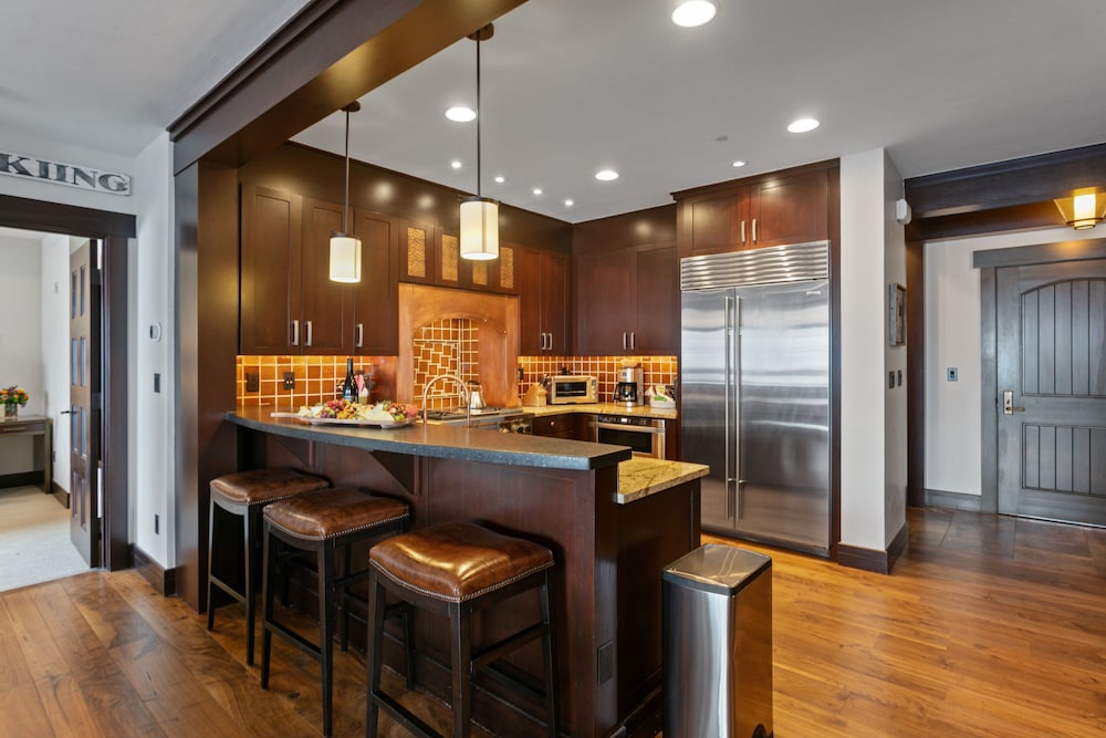 Flagstaff Lodge at Deer Valley Resort - Two Bedroom Residence #305 2 Condo
