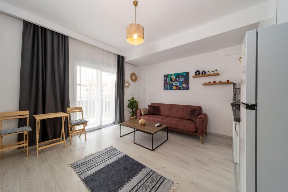 Comfortable Modern Flat With Balcony in Muratpasa