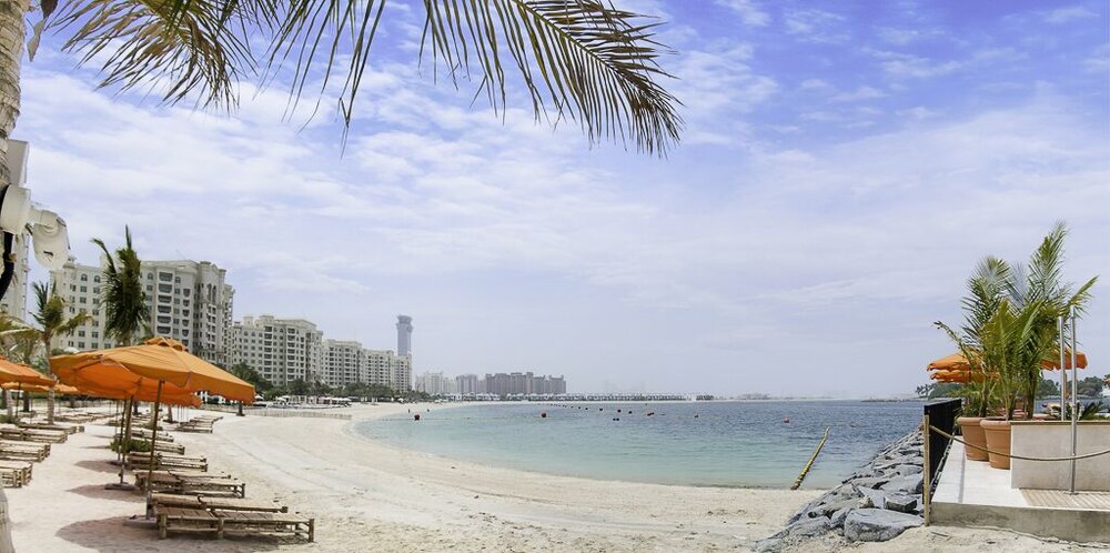 LUX Holiday Home - Azure Residence 4