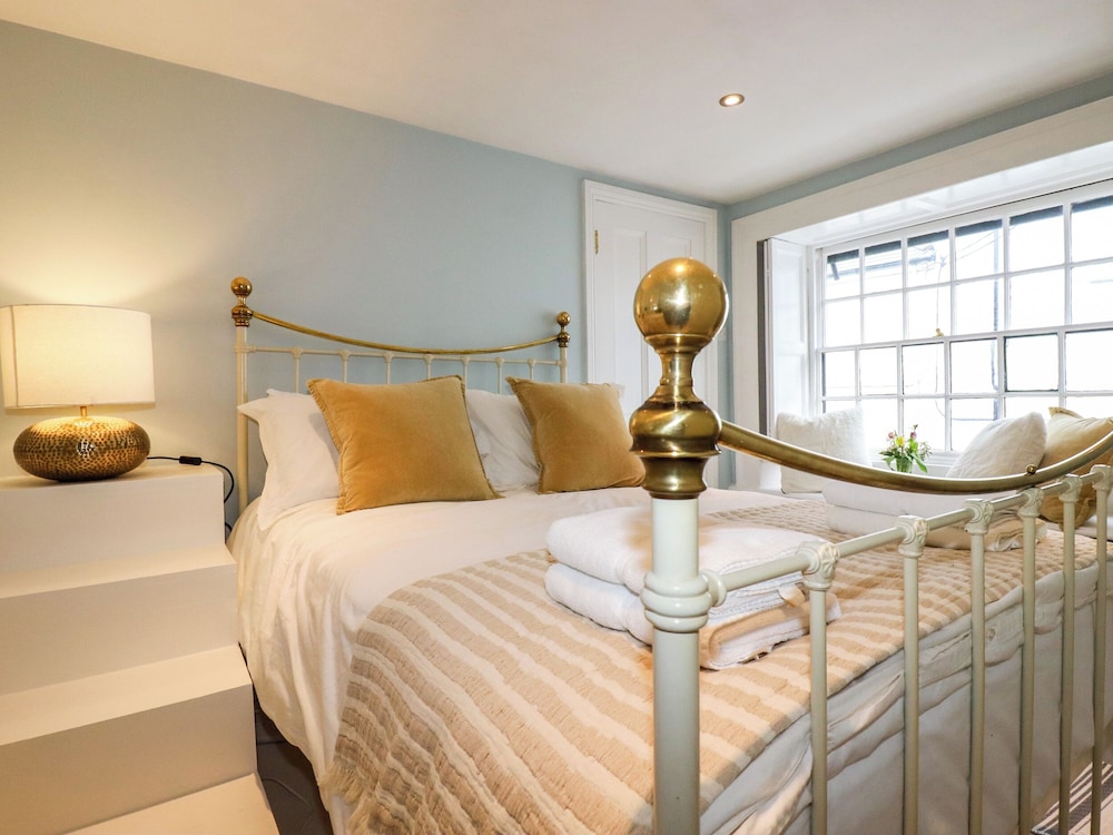 Carew House Cottage