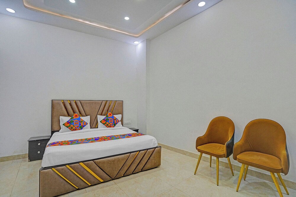 Fabhotel Stars