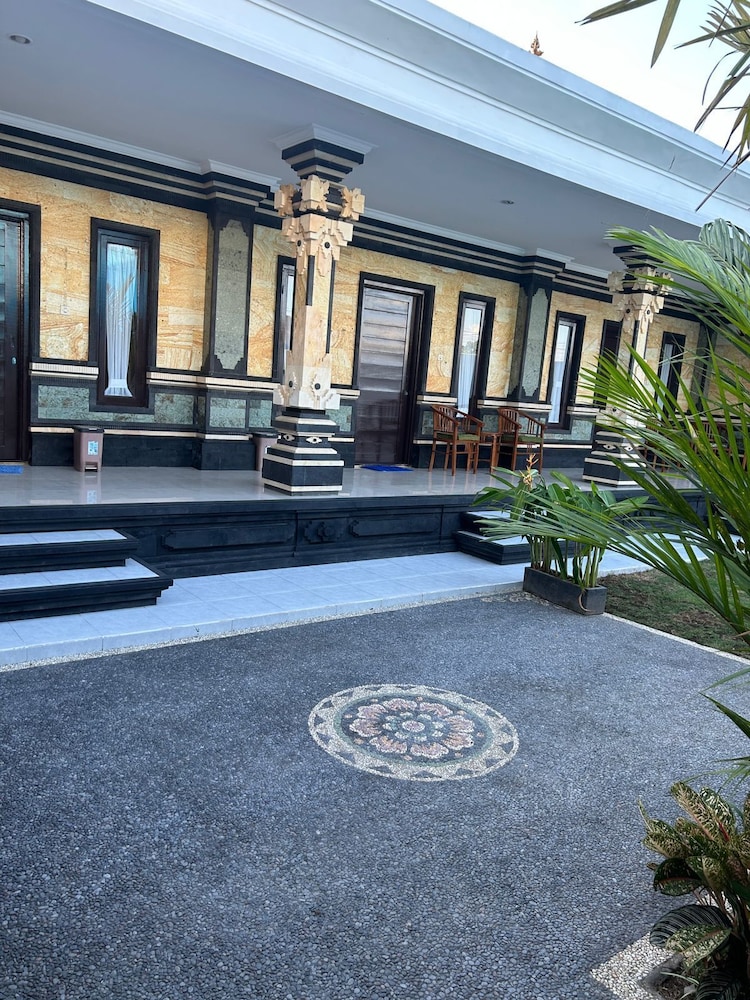 Deni Guesthouse
