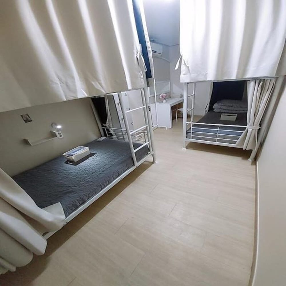Funwave guesthouse in Haeundae