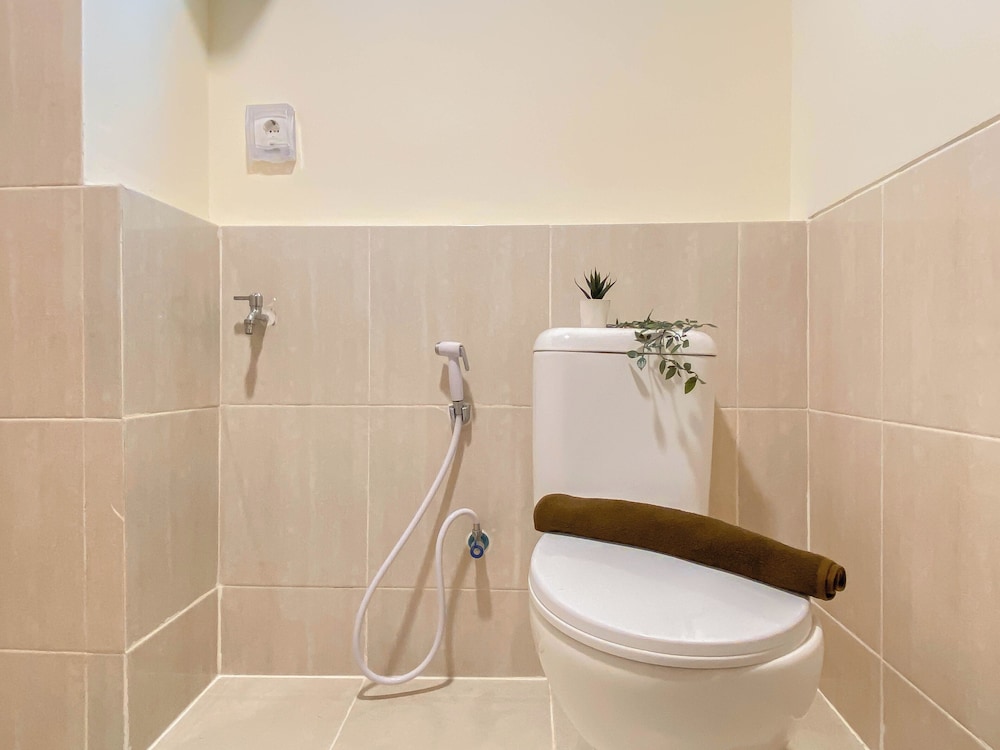 Warm Neutral 2Br At Meikarta Apartment