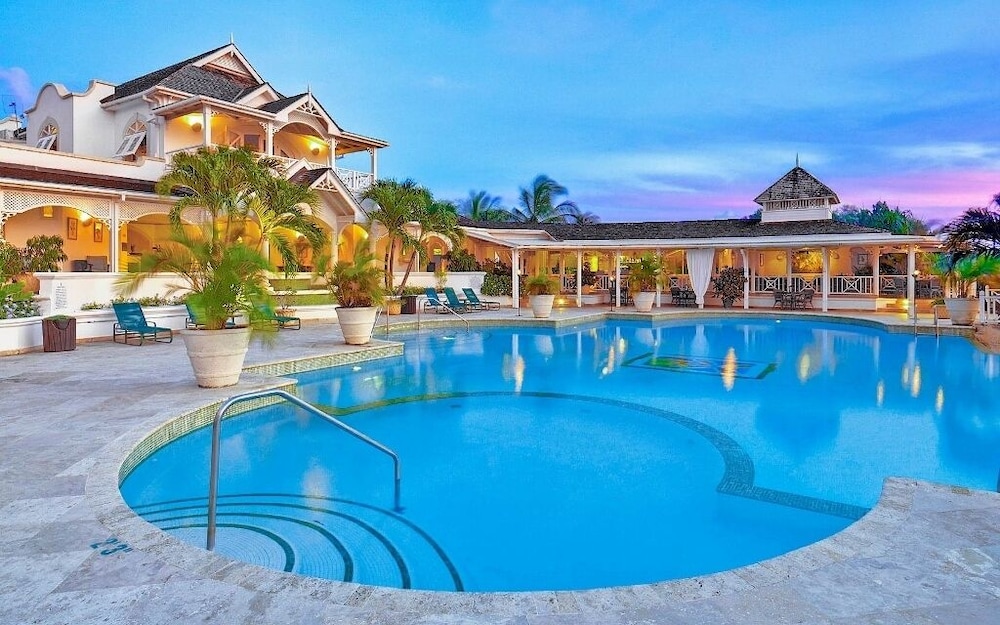 'sweet Dream' Villa w/ Private Pool in Sugar Hill!