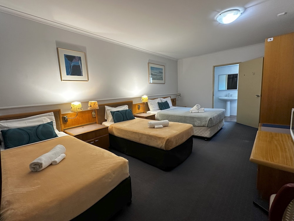 The Q Motel