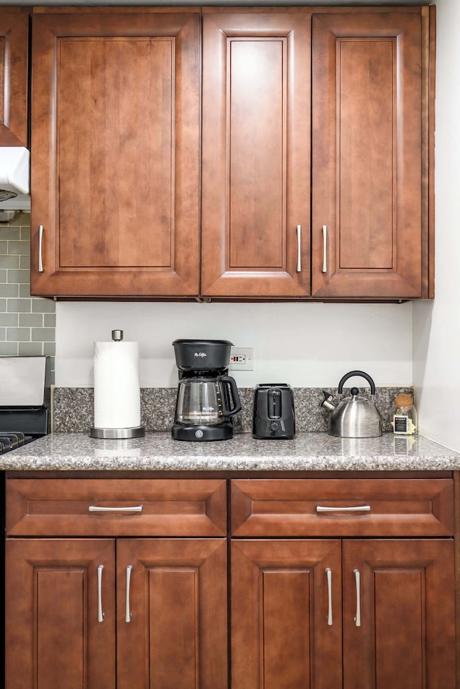 Spacious & Bright Home Fully Equipped