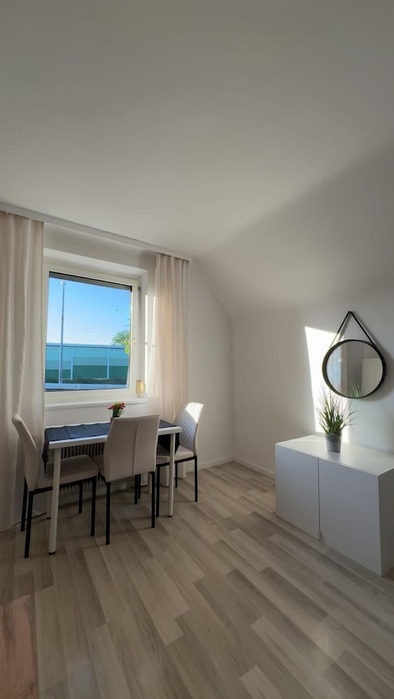 Cozy Garden Villa near Danube For 16P