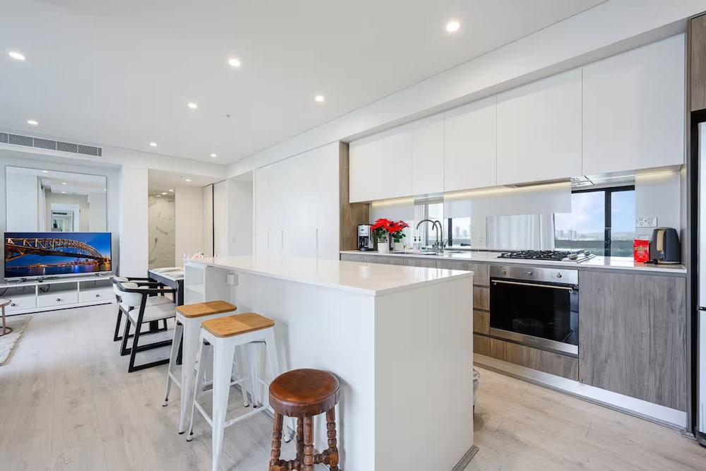 Metawisebnb Executive 2-bedroom Stadium View Apartment W Parking