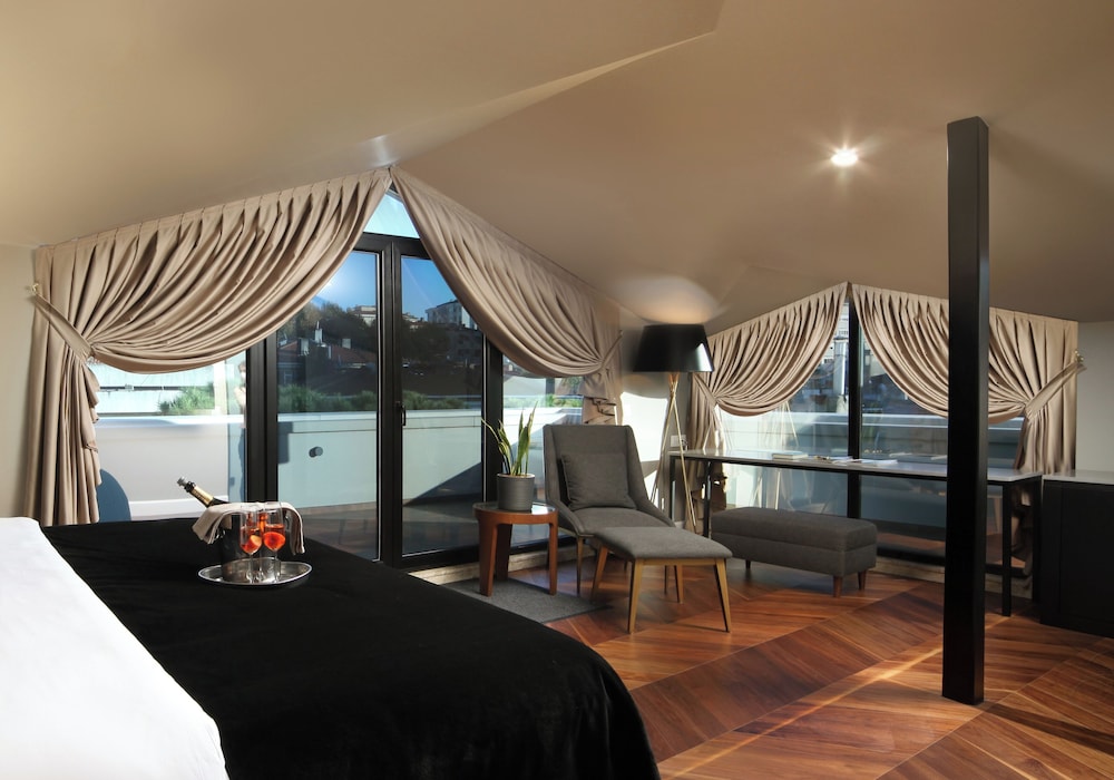 39 Kalamış Marina Oteli - Image 24