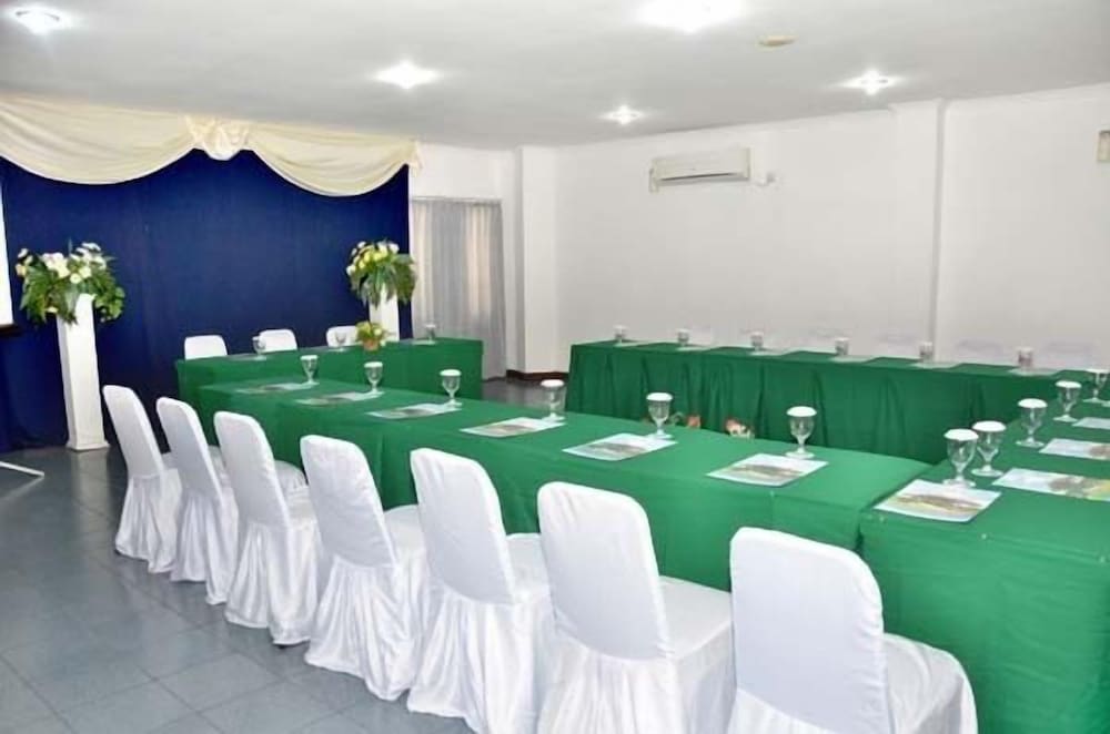 Bahari Inn Tegal