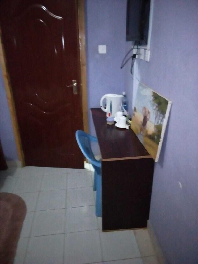 Batian Guest Hotel