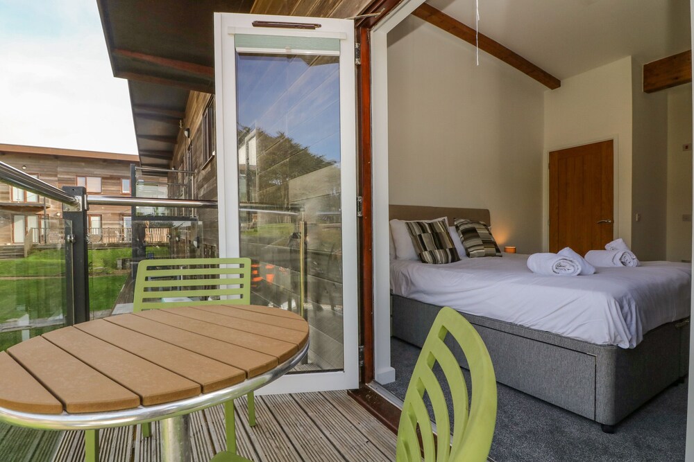 Sea Breeze 17 Gannel view 5