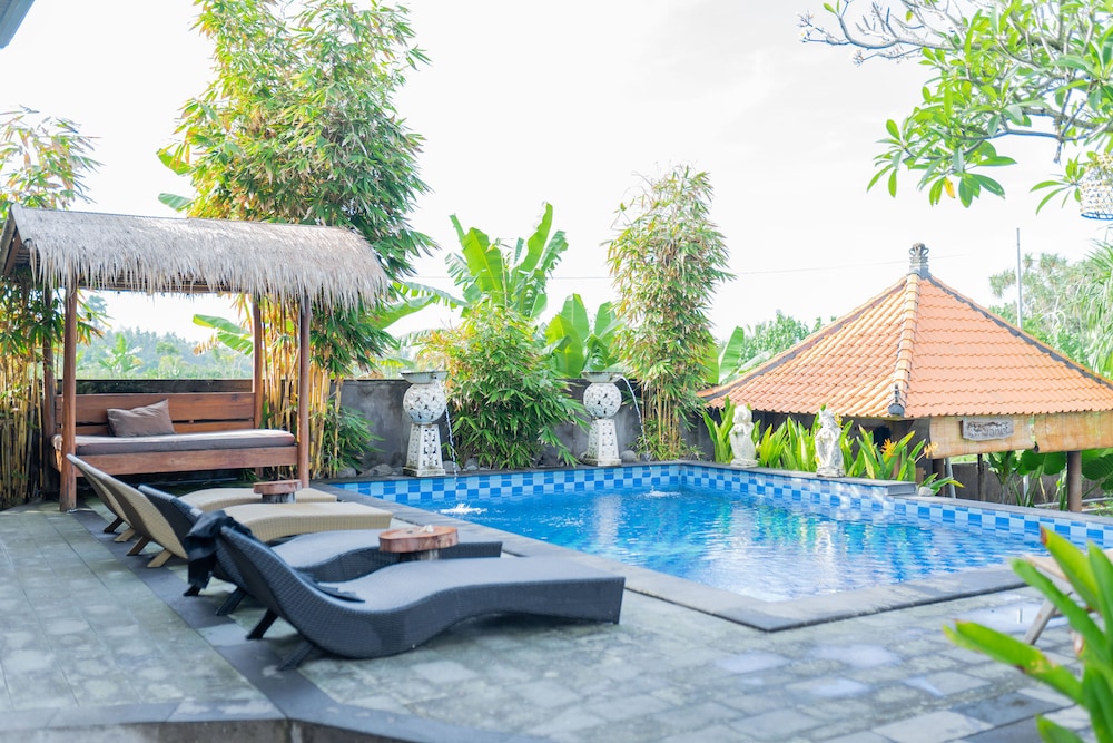 West Break Bali Medewi