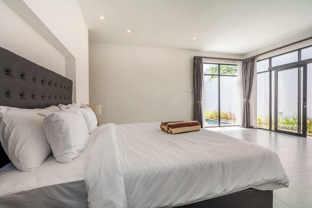 Light Way Villa in Canggu