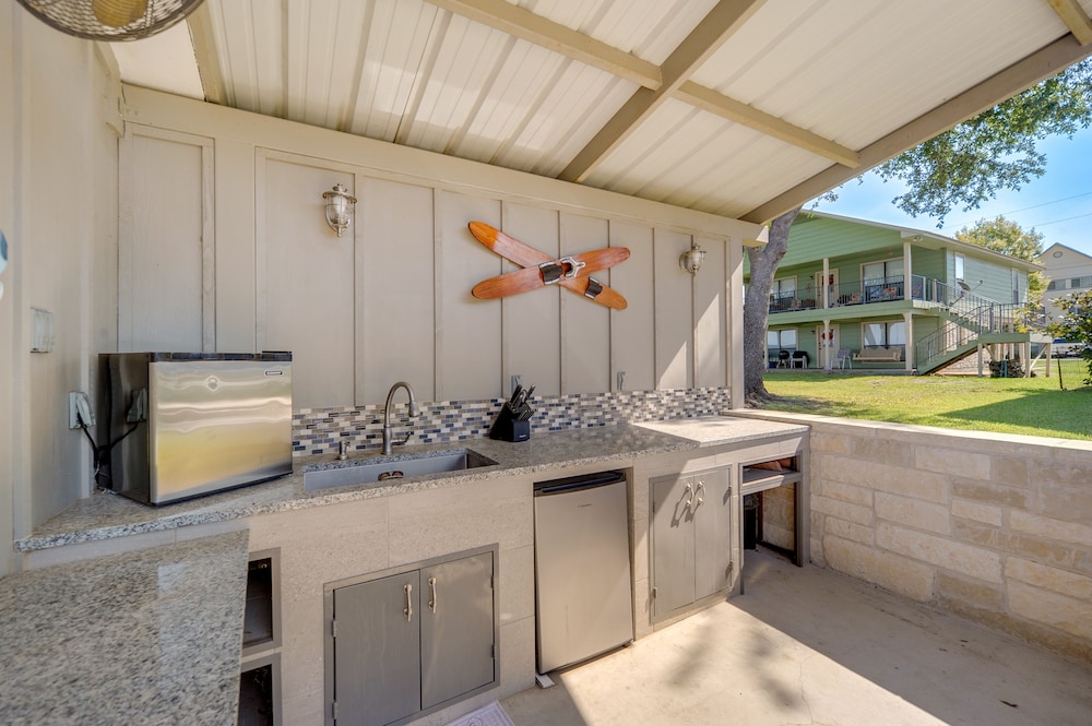 Marble Falls Vacations - Beautiful Marble Falls Getaway on Lake Lbj! - Property Image 4