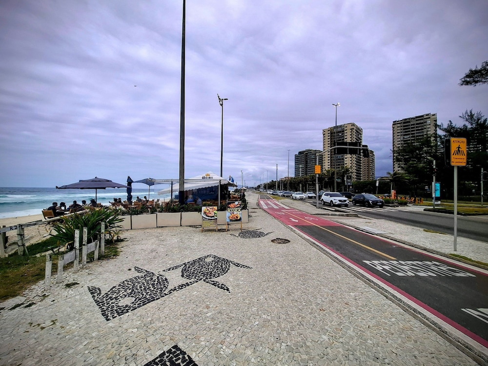 Barra Max - Praia e Conforto.