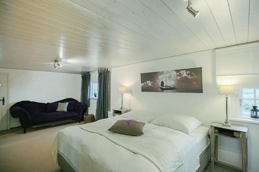 Reetgedecktes Ferienhaus in Humptrup