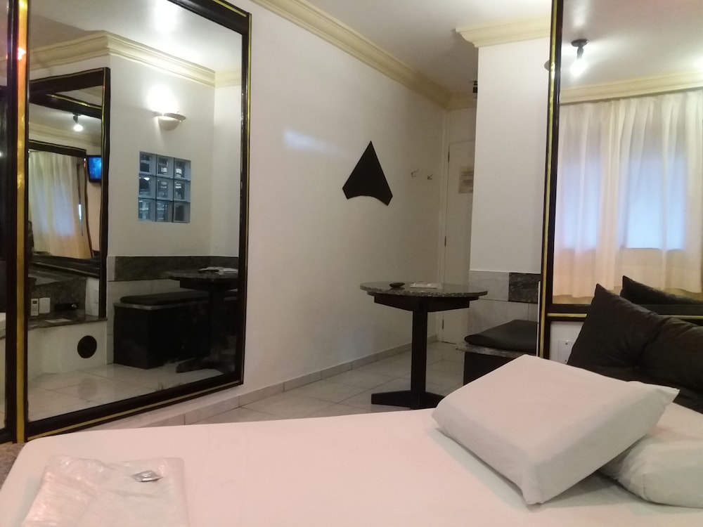 Motel dos Arcos