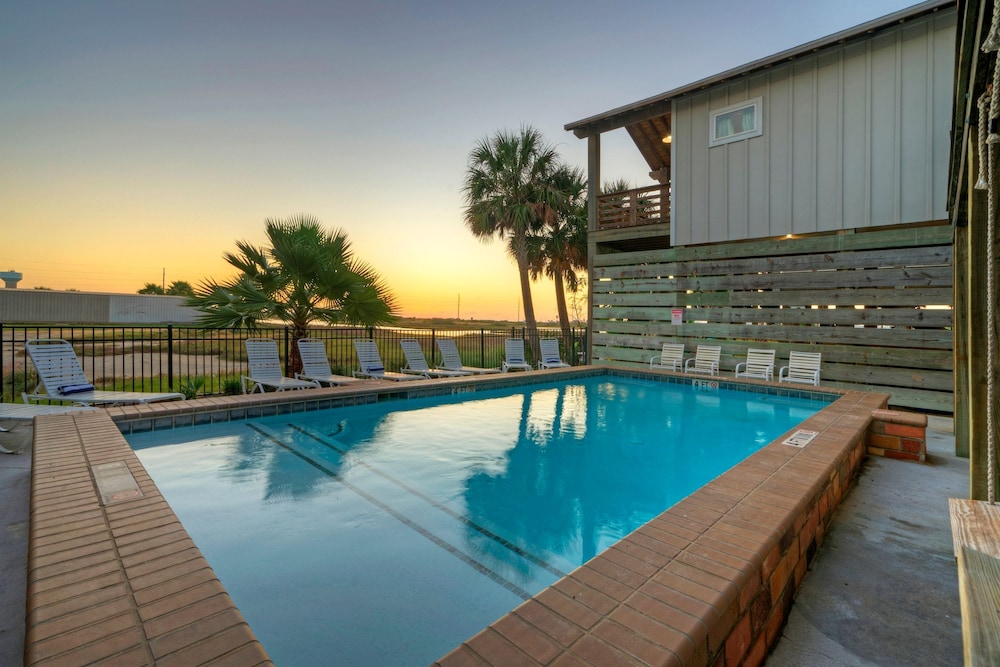 Fish Camp Buyout by Avantstay Unique 6bdr Escape Private Pool Views