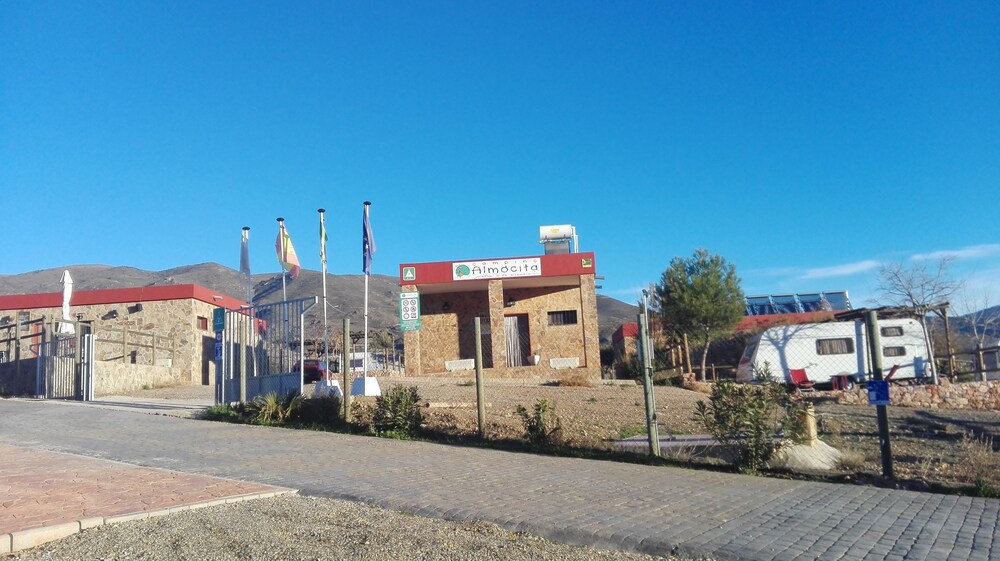 Camping Almocita