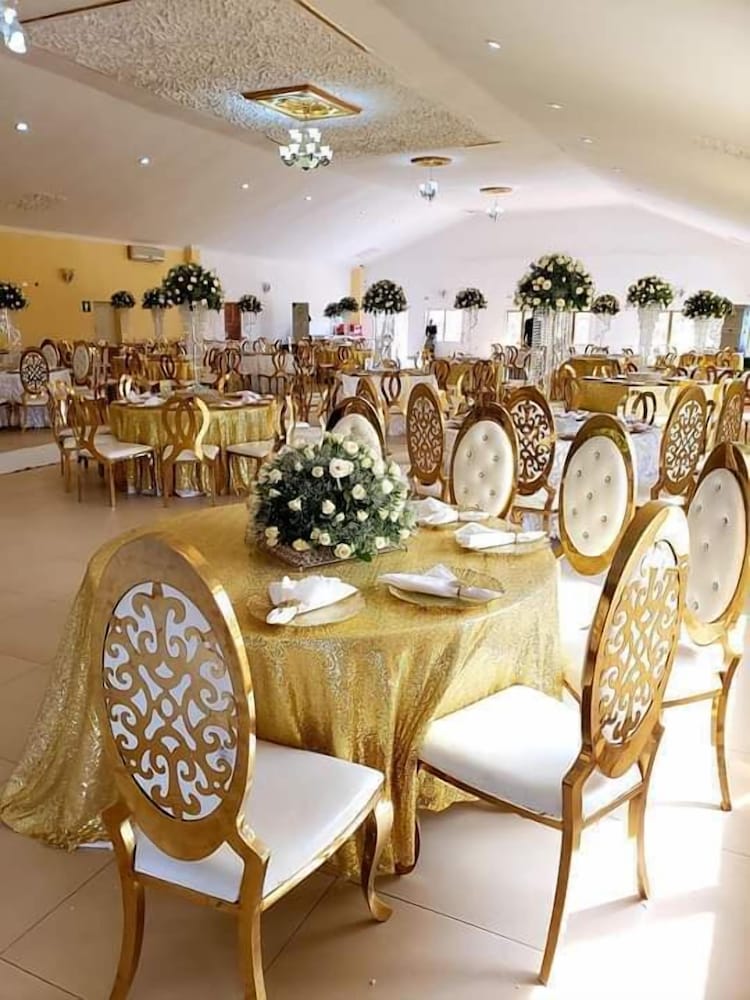meeting & event spaces