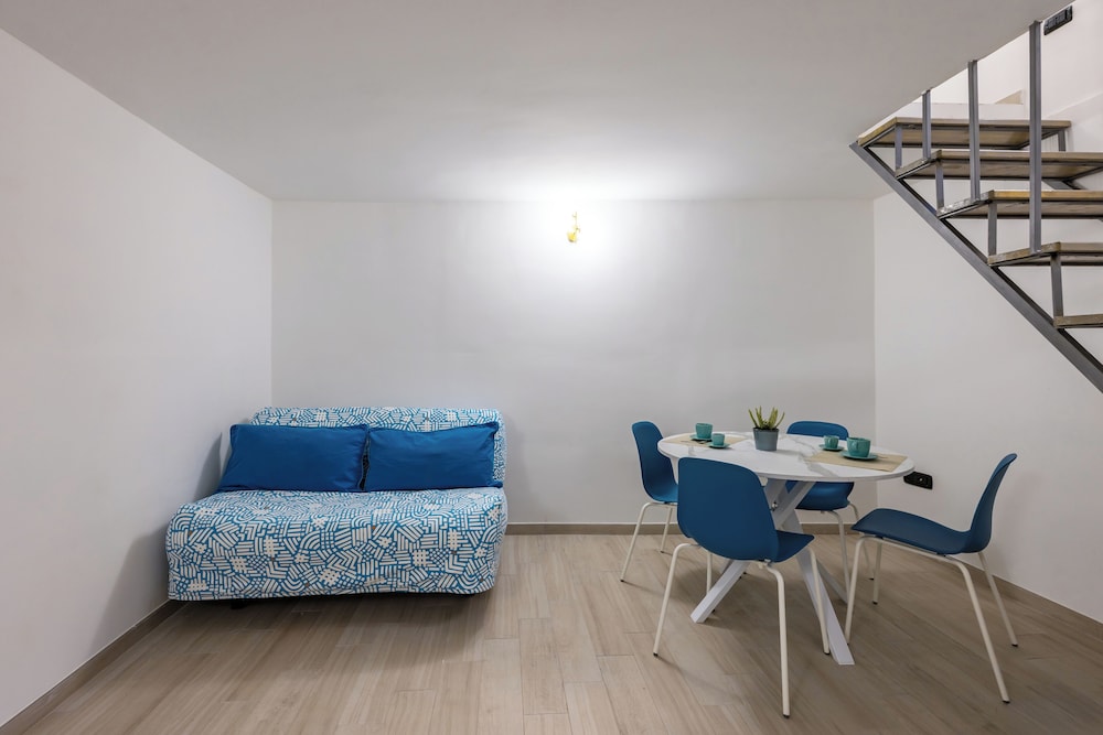Teto's house