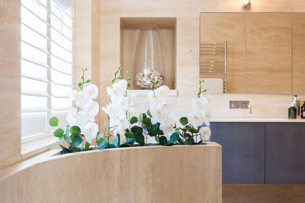 Spectacular Unique 4bed House in Pimlico