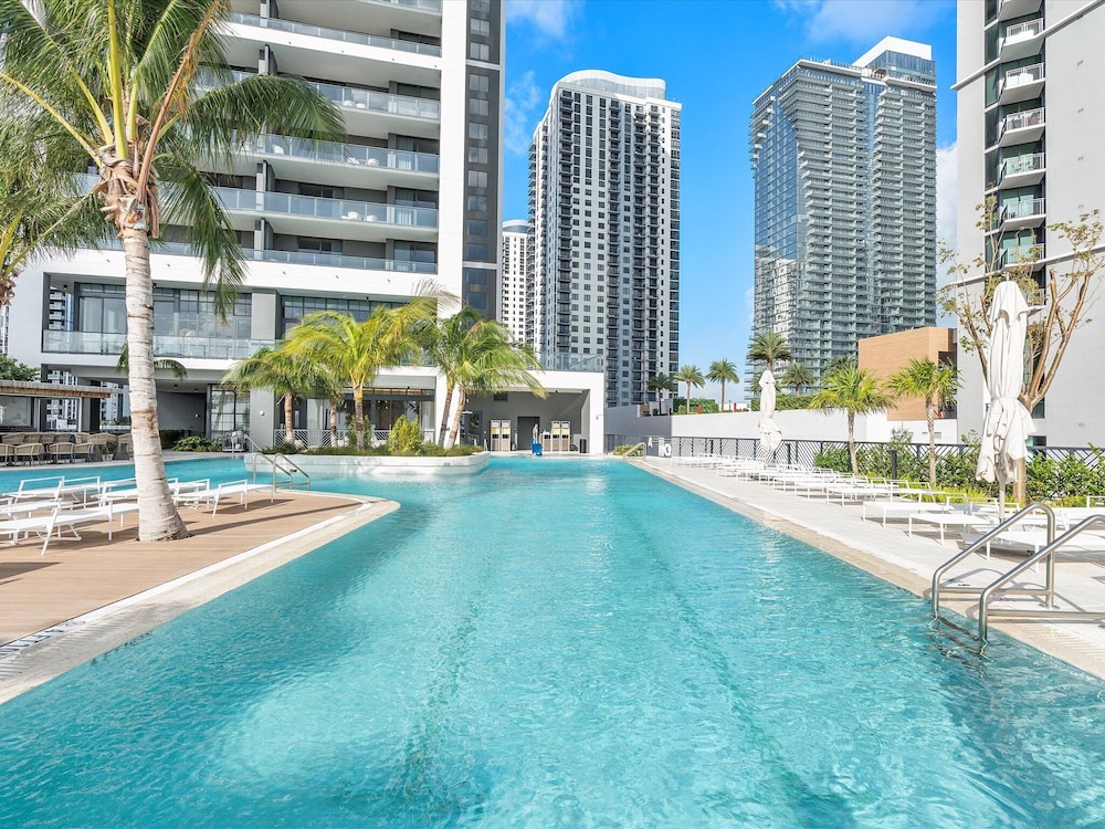 Miami Vacation rentals -Downtown Natiivo