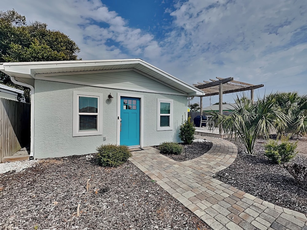 A Stone's Throw by Southern Vacation Rentals