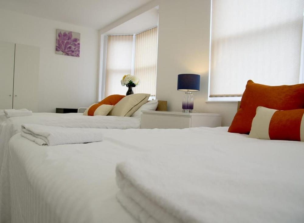 Remarkable 2-bed Apartment in Chelmsford view 4