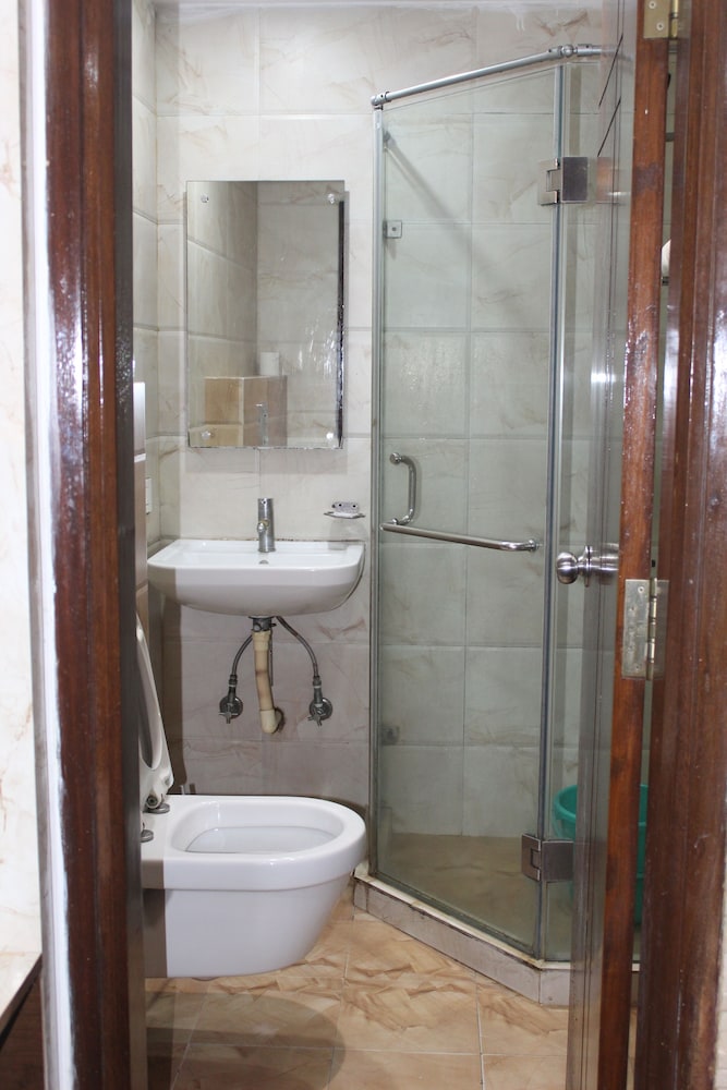 Flourish Inn Saket opposite Max Hospital