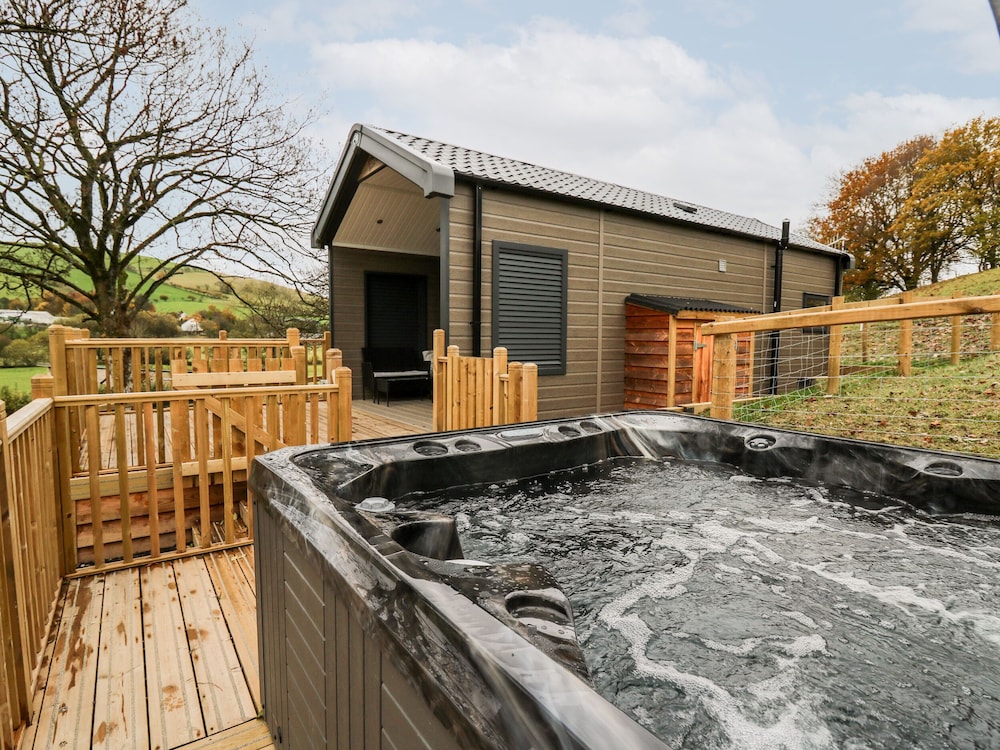Hillside Lodge